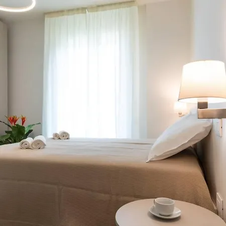 Luxury Appartament Jacuzzi Apartment